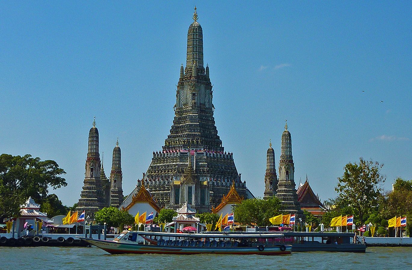 TRÁCH NHIỆM TINH THẦN